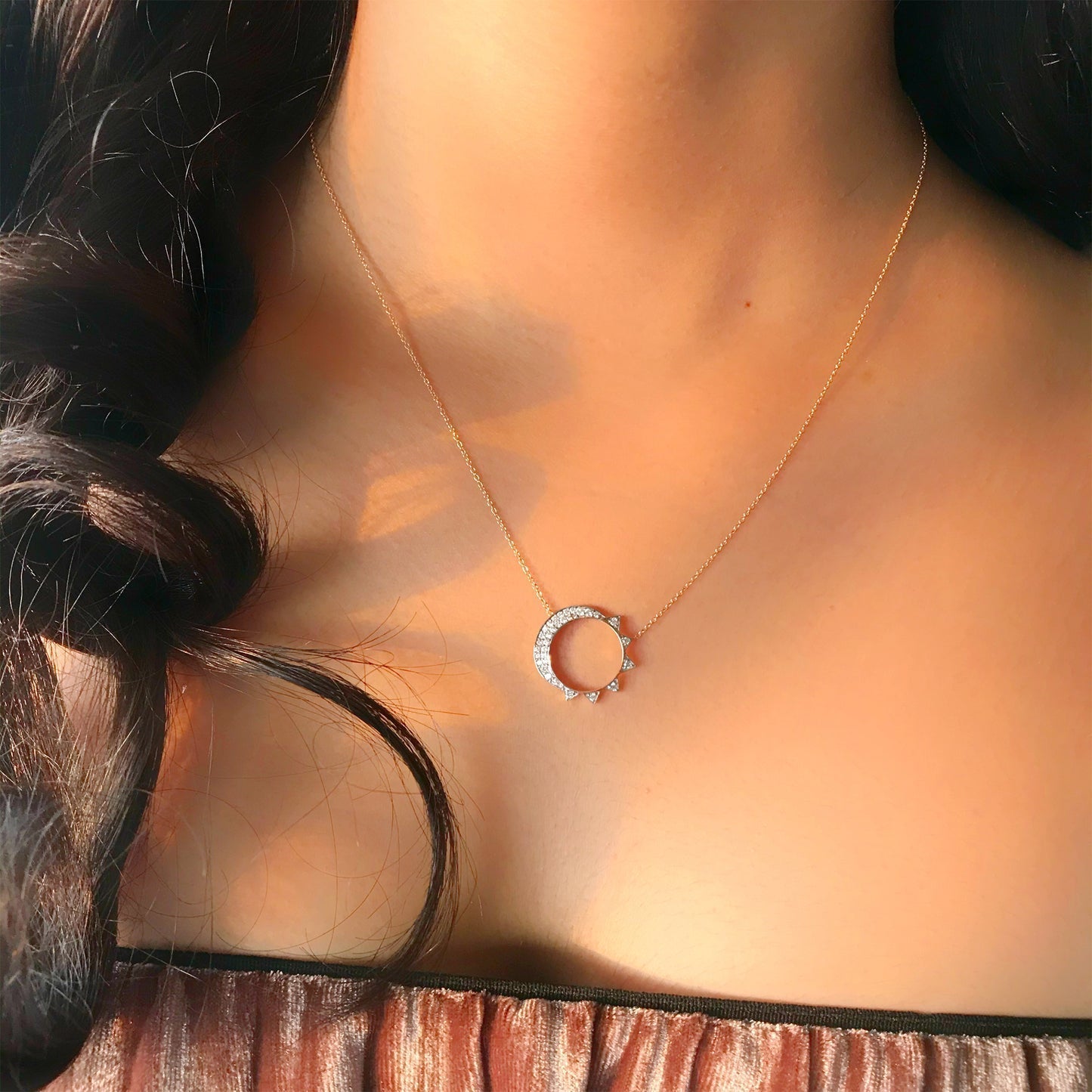 0.23 TCW Round Moissanite Diamond Pendant Necklace in Solid Gold 4